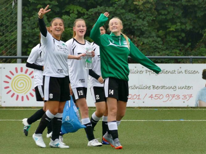 U16-Juniorinnen – Nach Sieg gegen Niederbonsfeld Tabellenführer post thumbnail image